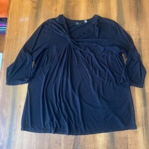 Tahari Top 1X Black Twist-Front Blouse 3/4 Sleeves Flattering Soft Layering
